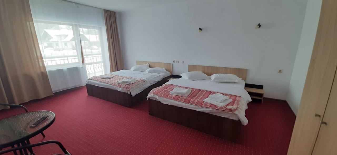 Pensiunea Montan Din Bran,Sat Simon Spa Indoor ブラン エクステリア 写真
