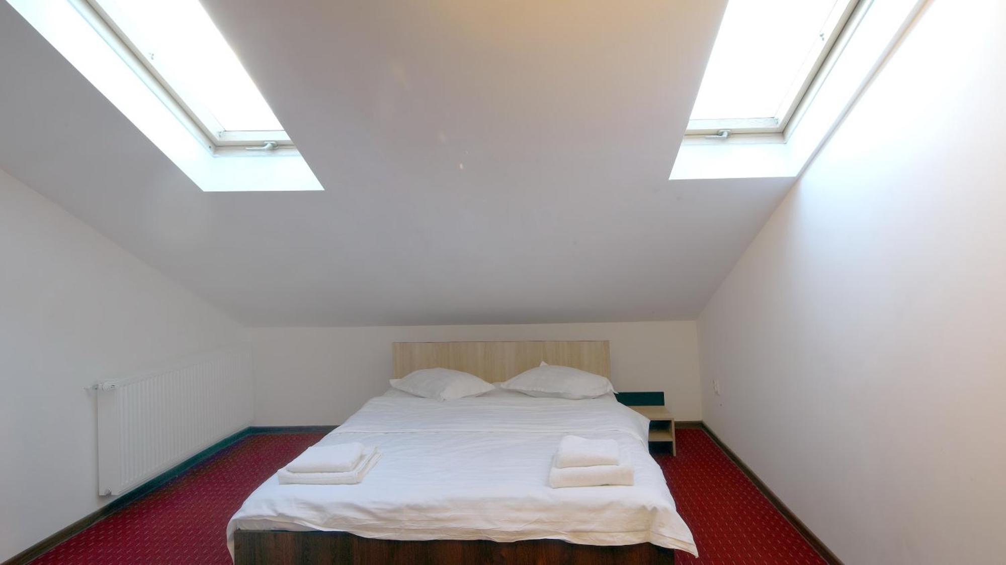 Pensiunea Montan Din Bran,Sat Simon Spa Indoor ブラン エクステリア 写真