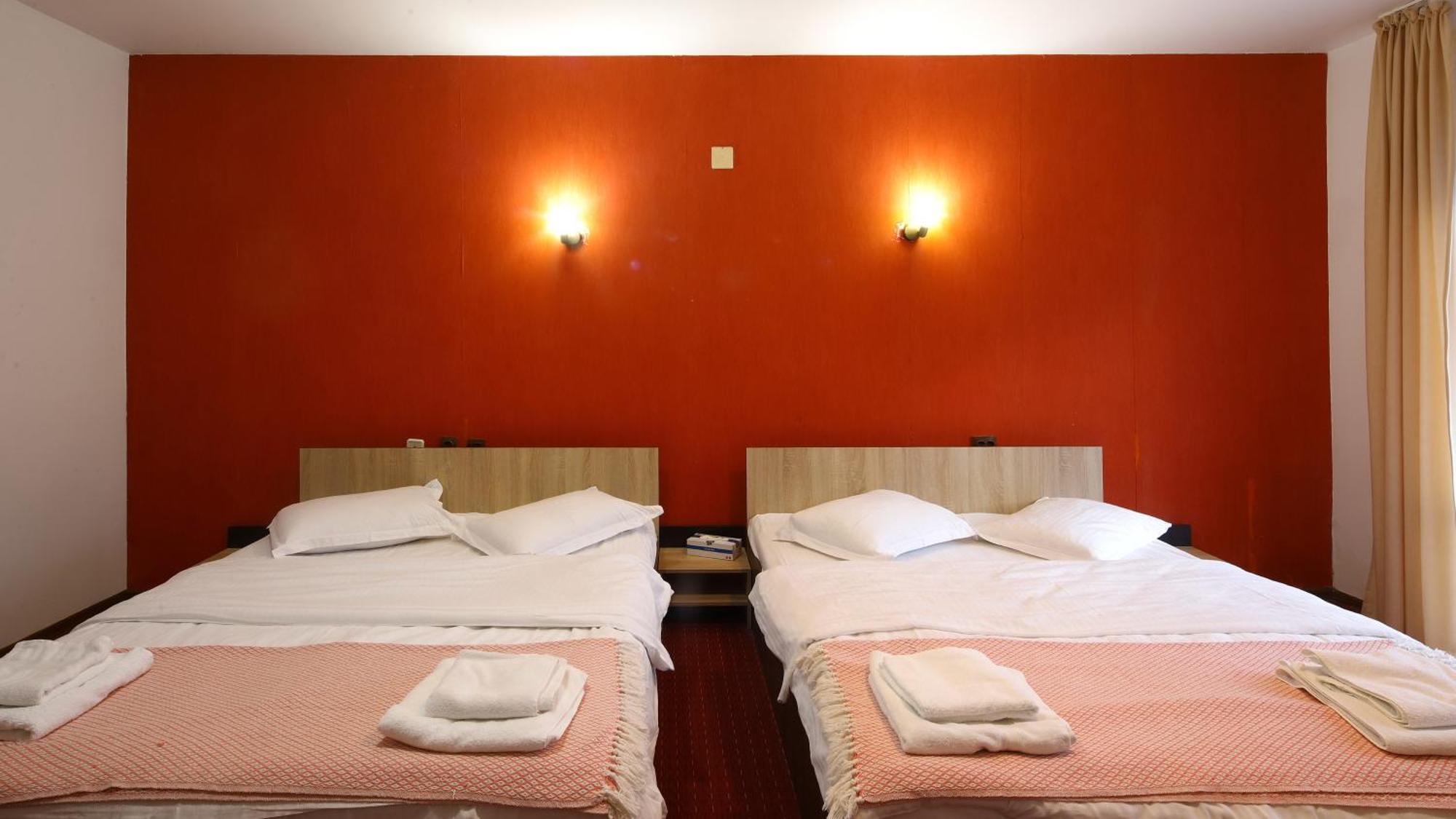 Pensiunea Montan Din Bran,Sat Simon Spa Indoor ブラン エクステリア 写真